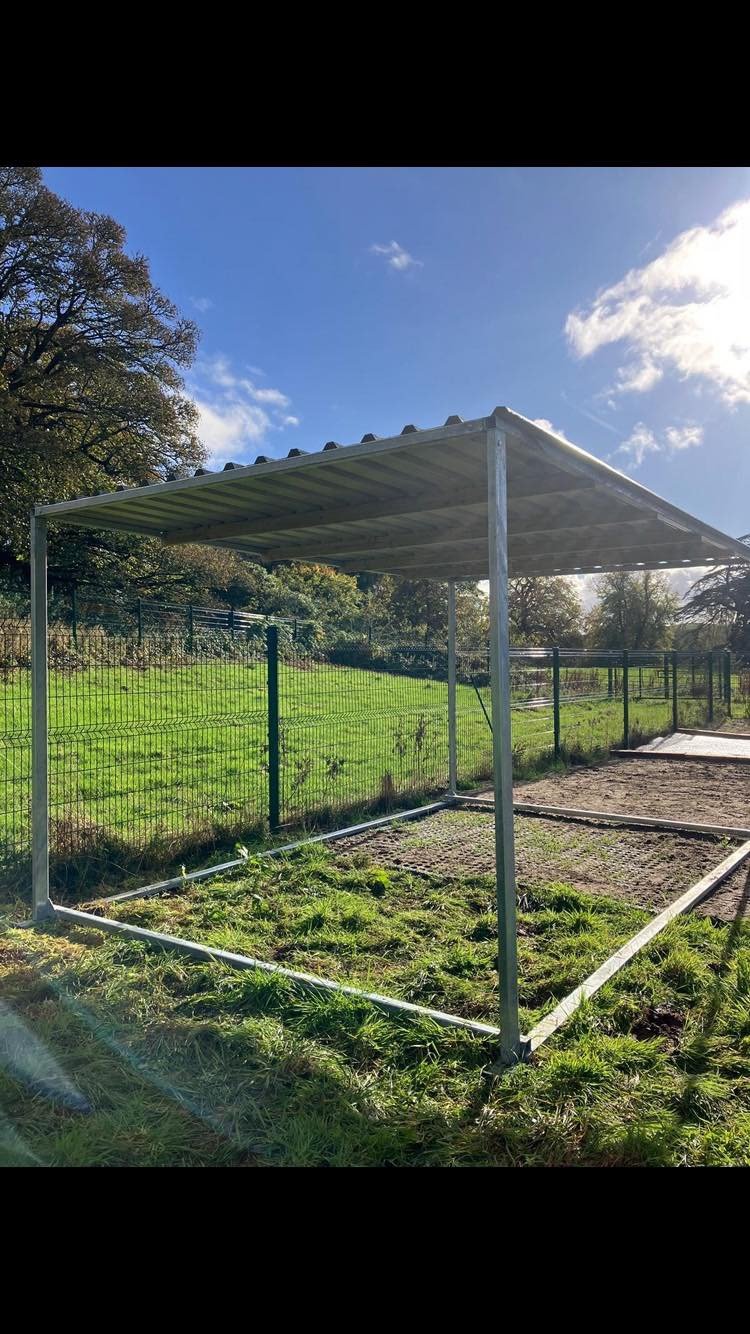 Open Sided Field Shelter (3m x 4.2m) - Image 2